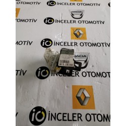641809483R SCENIC 3 SAG ON CAMURLUK BAGLANTI SUPORTU