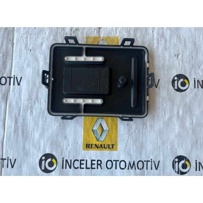 929184198R CLIO 5 ROLE KUTU KAPAĞI ORJINAL