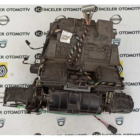 271207823R MEGANE 3 III KOMPLE KALORIFER KUTUSU KAZANI MAIS