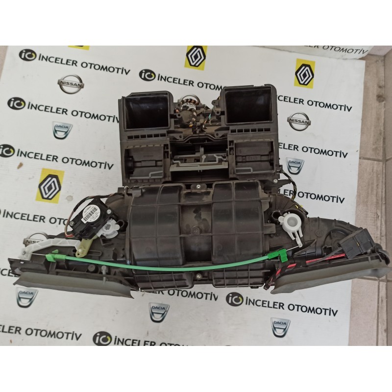 271207823R MEGANE 3 III KOMPLE KALORIFER KUTUSU KAZANI MAIS