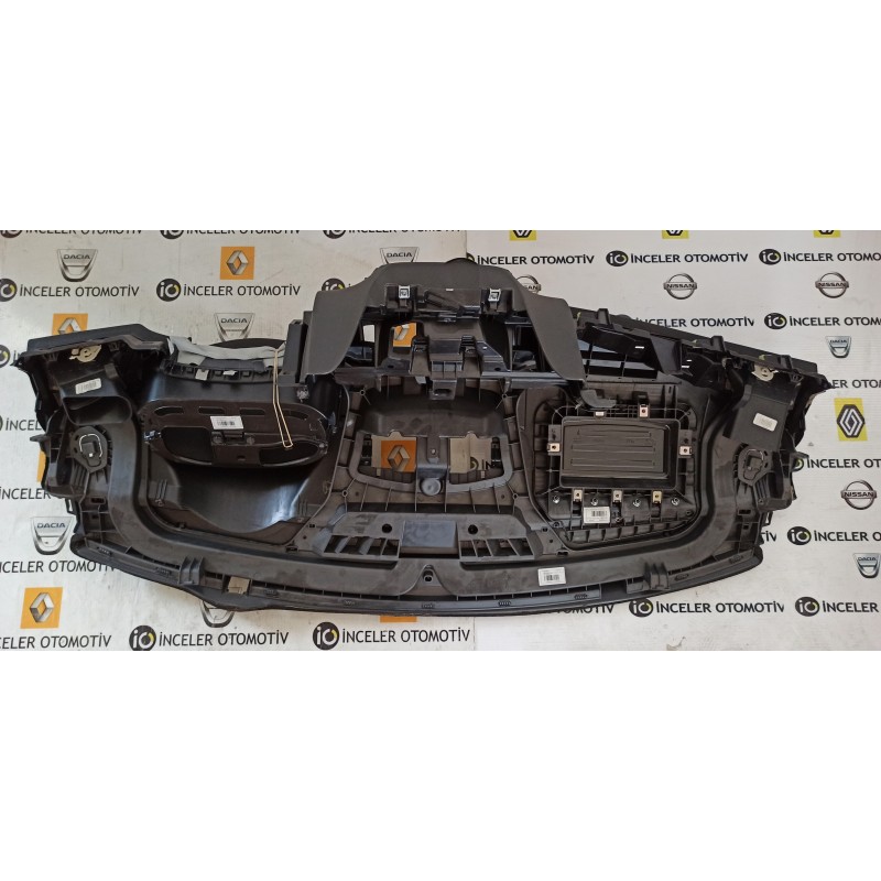 681000022R MEGANE 3 III GT LINE RS KOMPLE GOGUSLUK TORPIDO MAIS