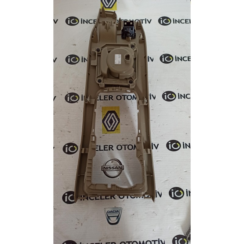 969120036R MEGANE 3 III ORTA KONSOL KAPAGI MAIS