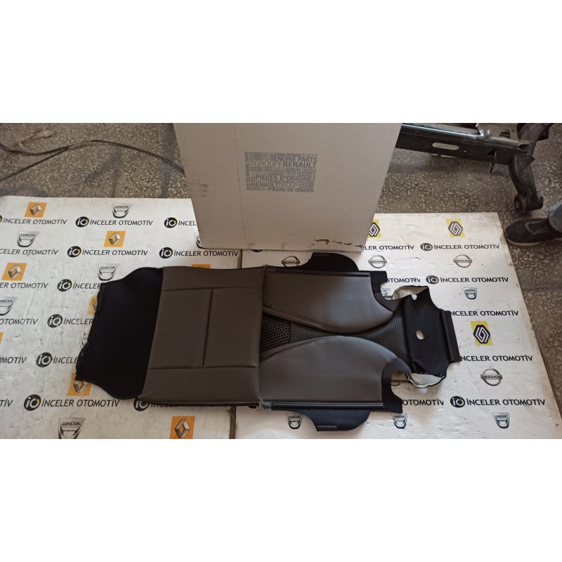 876703118R MEGANE 3 III SOL ÖN KOLTUK SIRT KILIFI DÖŞEMESI