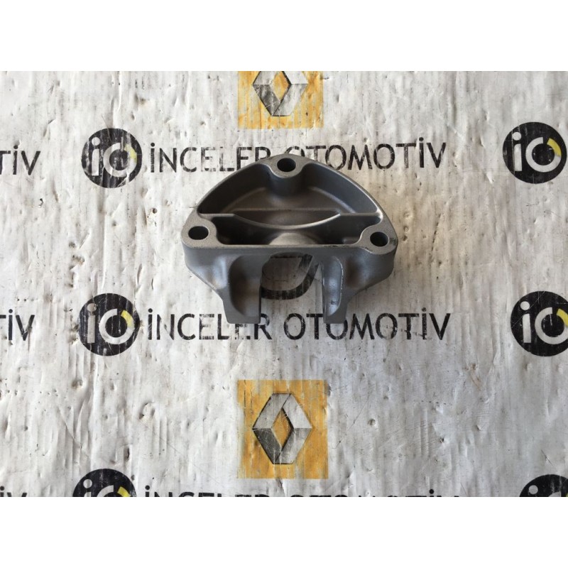 8200675217 MASTER 3 MOTOR KULAĞI ORJINAL