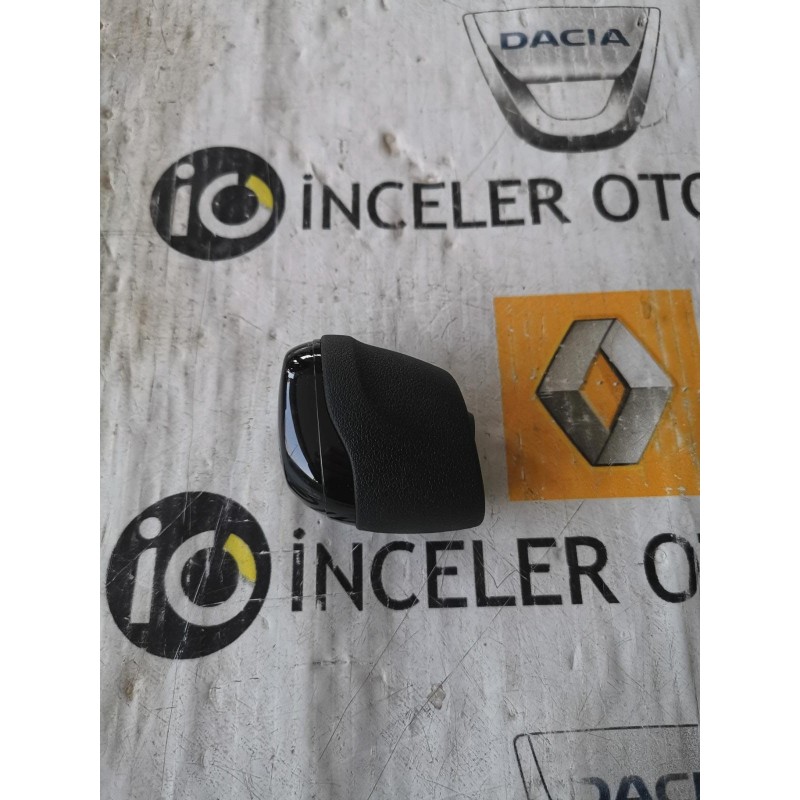 328658100R 328651101R MEGANE IV 4 VITES TOPUZU ORJINAL